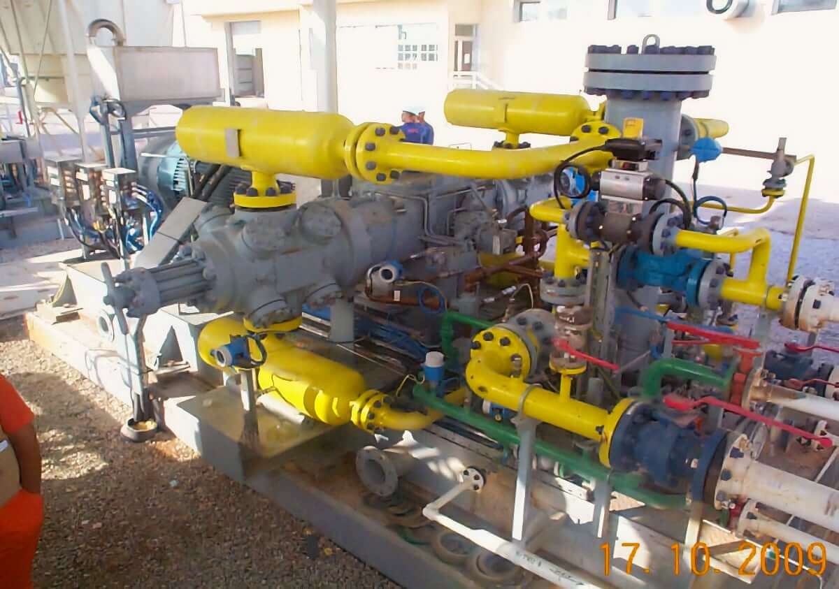 Associated gas from crude oil at gas processing plant P064 Associated gas from crude oil at gas processing plant P064