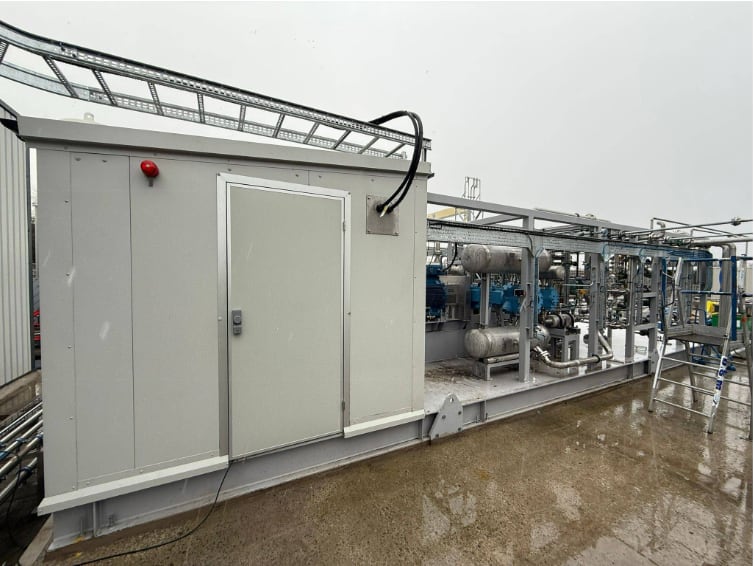 Four stage oil free reciprocating compressor 2 Four stage oil free reciprocating compressor 2